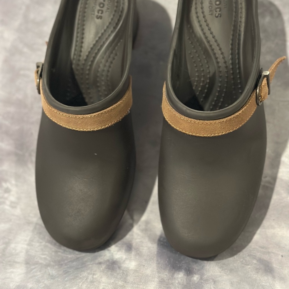 CROCS Black and Tan Mules Classic Clogs